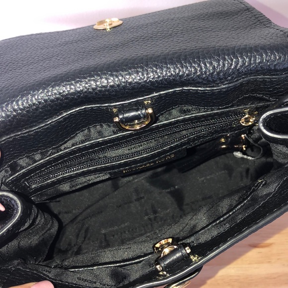 Authentic Michael Kors Backpack - Picture 8 of 8